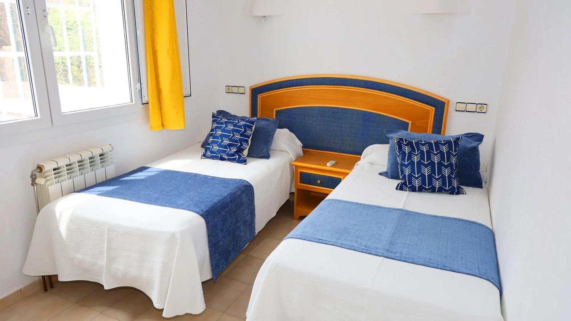 Hotel Marazul Mojacar 2*,  Spain